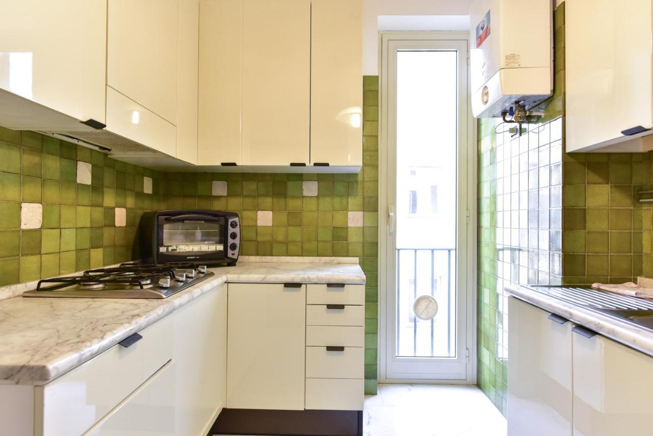 Elegant & Cozy Apartment In The Heart Of Рим Экстерьер фото